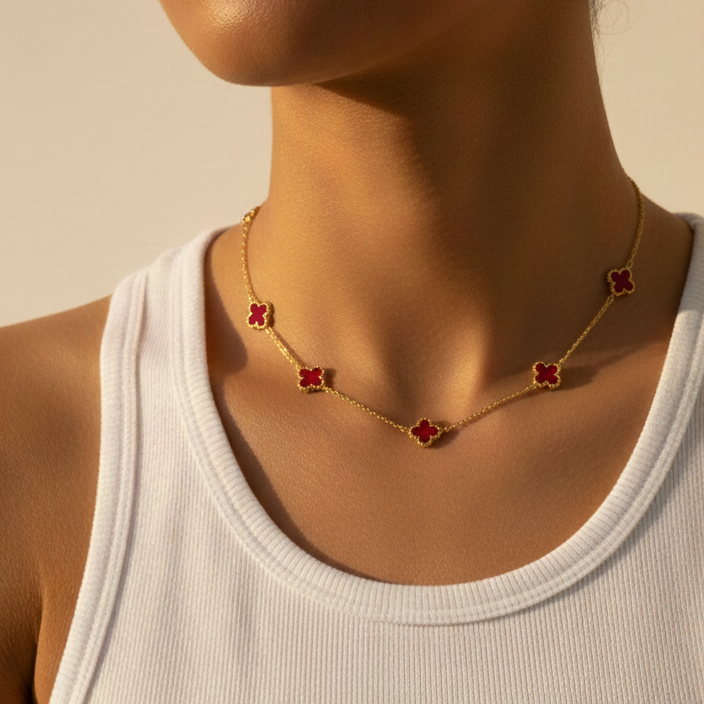 שרשרת תלתן אדום עדינה